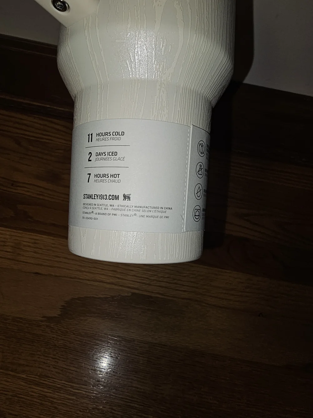 Stanley 40 Oz Birch Woodgrain White and Gold Trim Travel Tumbler with Clear Lid - Picture 3 of 4